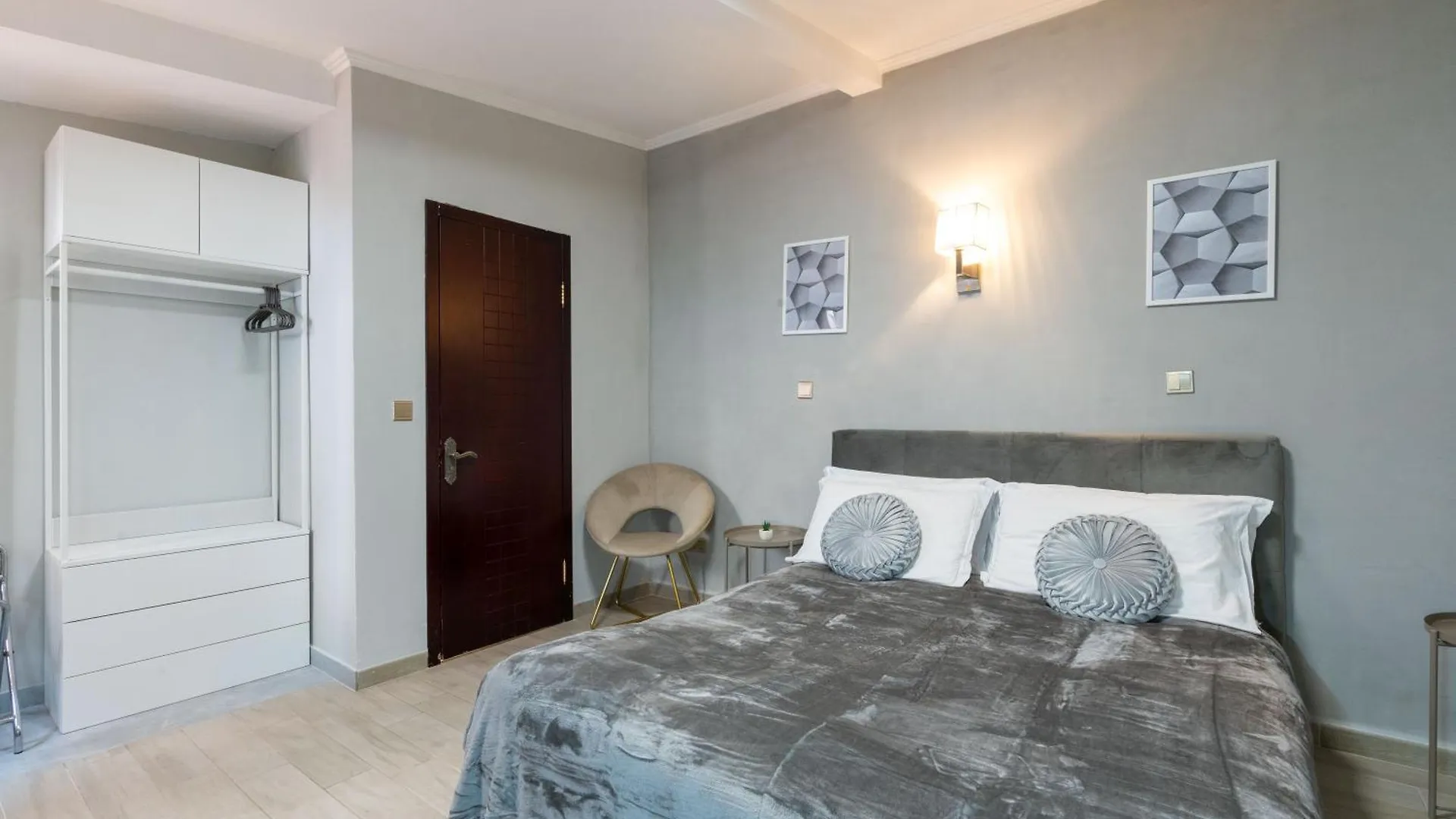 Esquilino Harmony Guesthouse - Close To Colosseum Рим 2*,  Италия