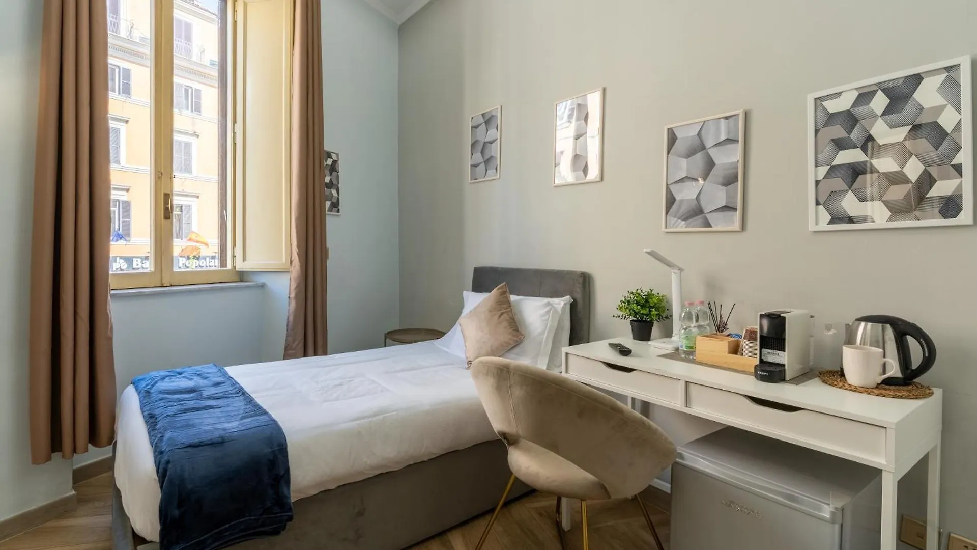 Guest house Portafortuna Guesthouse - Close To Colosseum Rome