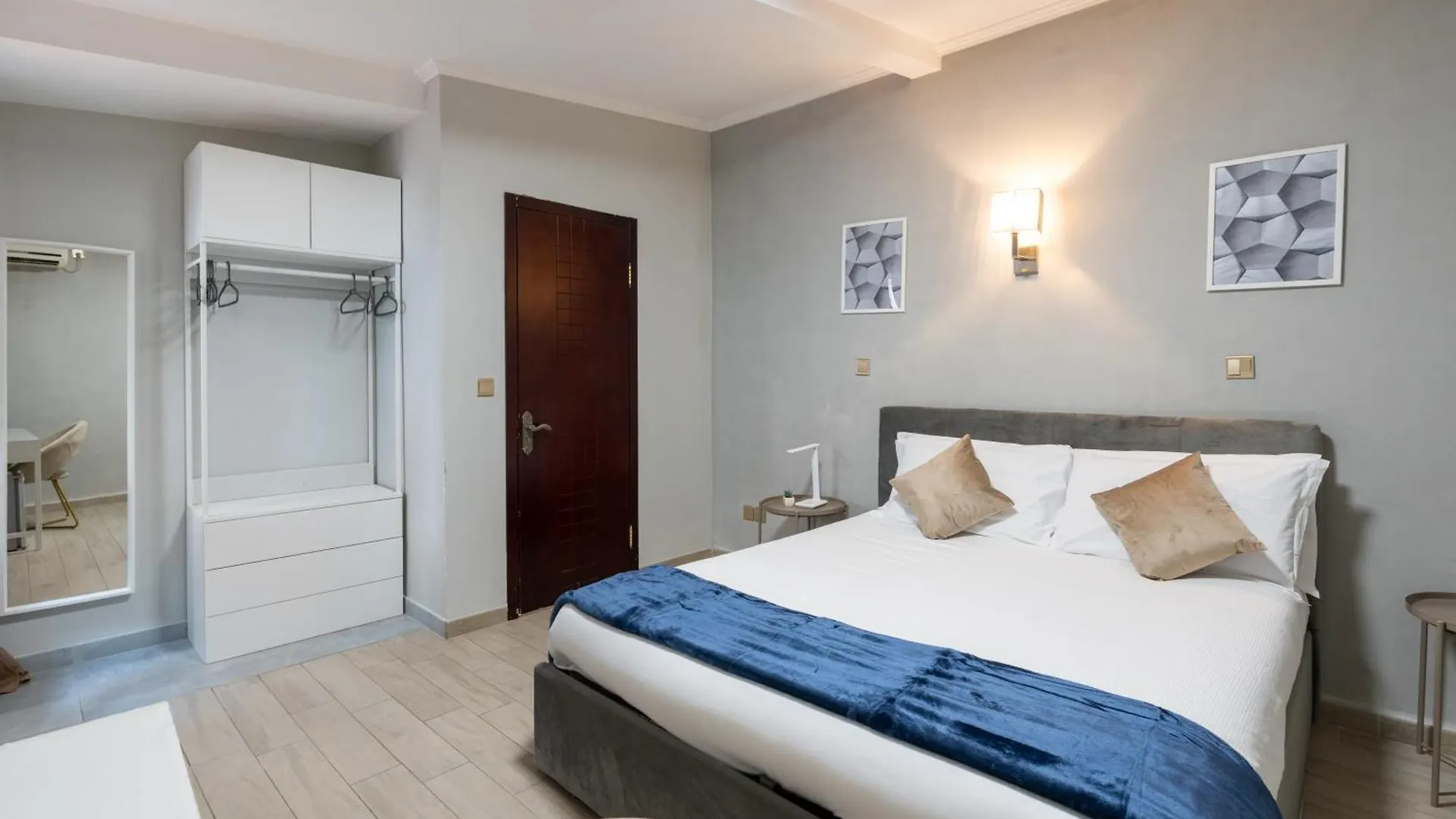 Portafortuna Guesthouse - Close To Colosseum Rom