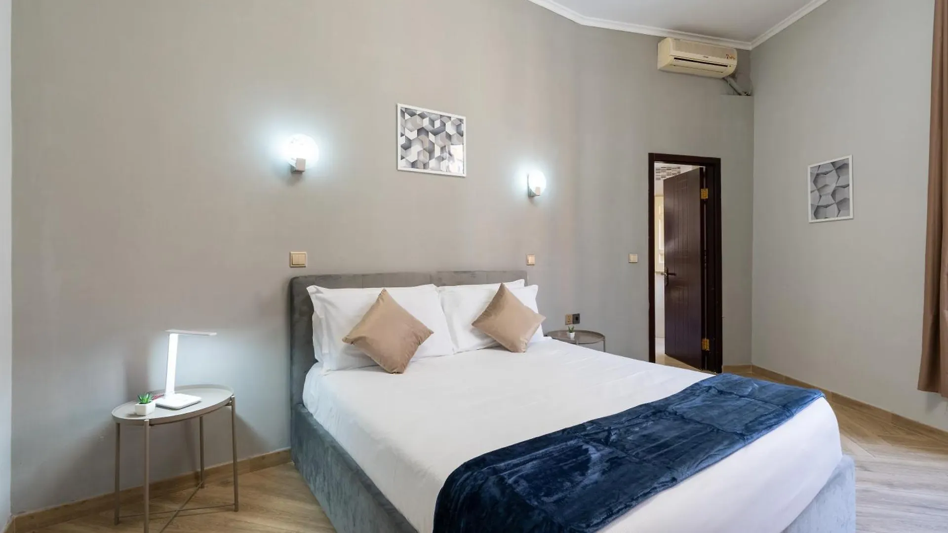 Portafortuna Guesthouse - Close To Colosseum Rom Italien