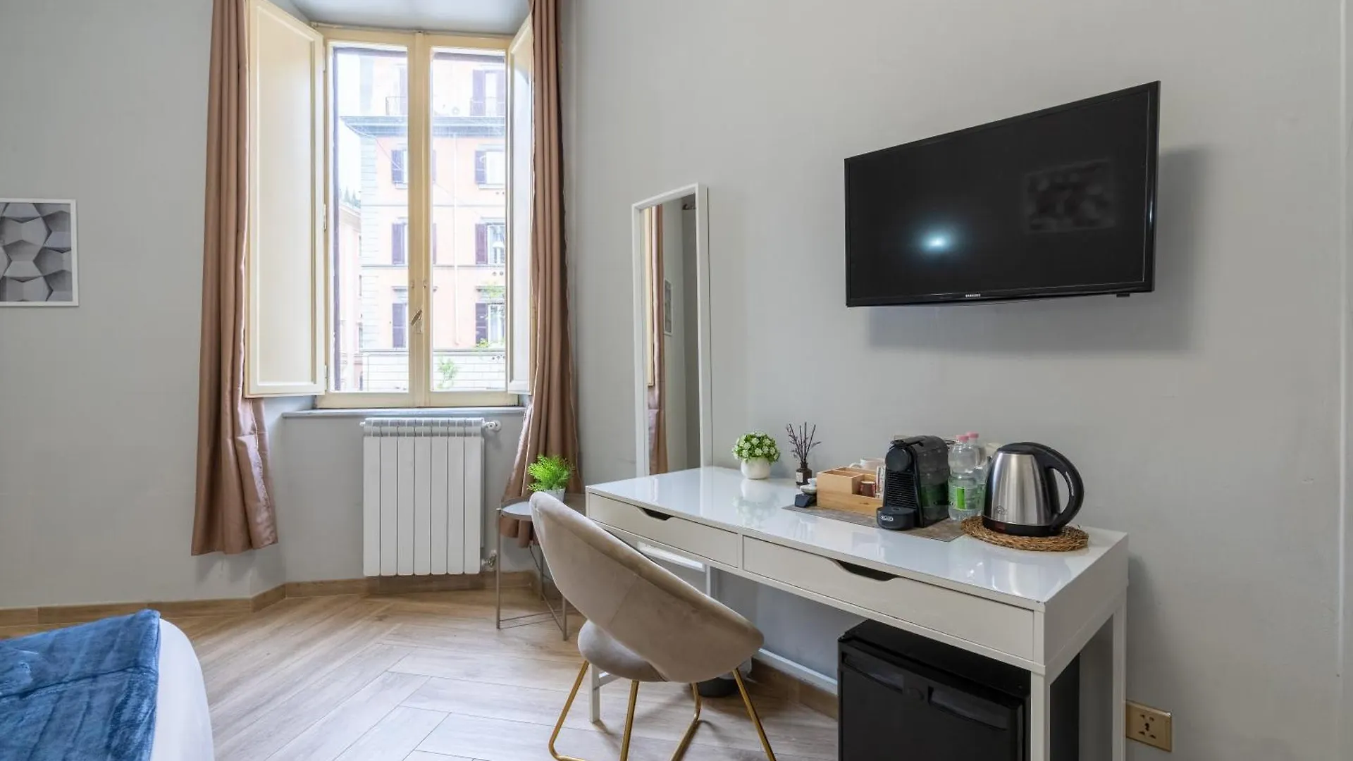 Portafortuna Guesthouse - Close To Colosseum Rom Gasthof