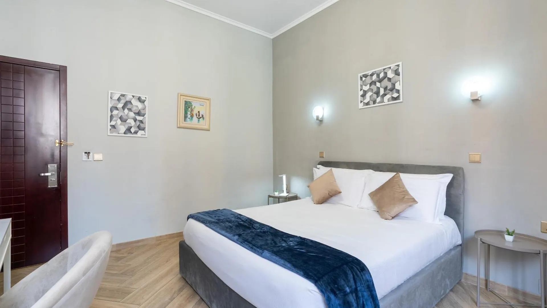 Portafortuna Guesthouse - Close To Colosseum Rom