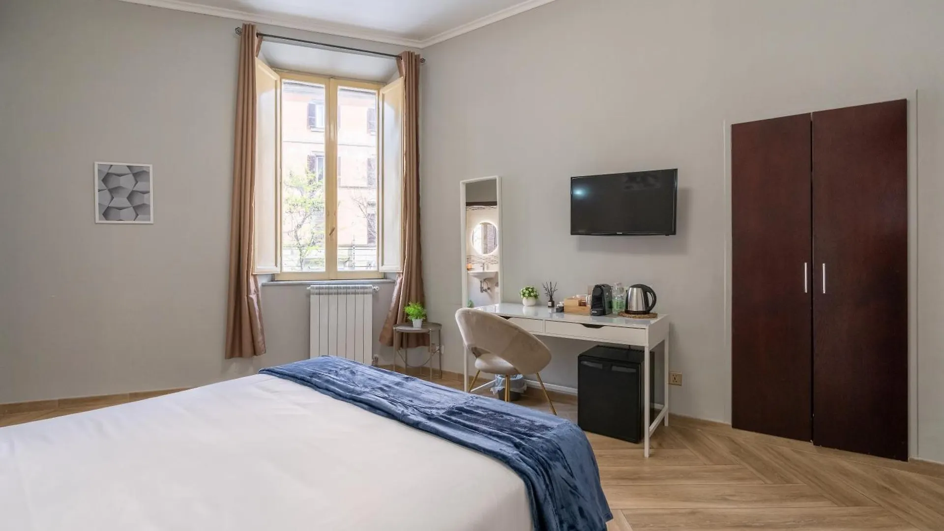 Portafortuna Guesthouse - Close To Colosseum Rom