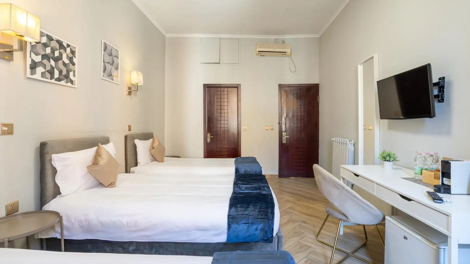 Portafortuna Guesthouse - Close To Colosseum Rom Gasthof