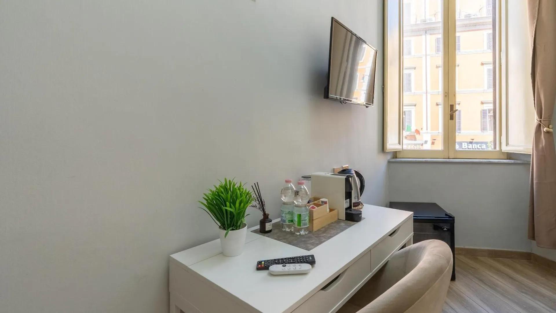 Portafortuna Guesthouse - Close To Colosseum Rom