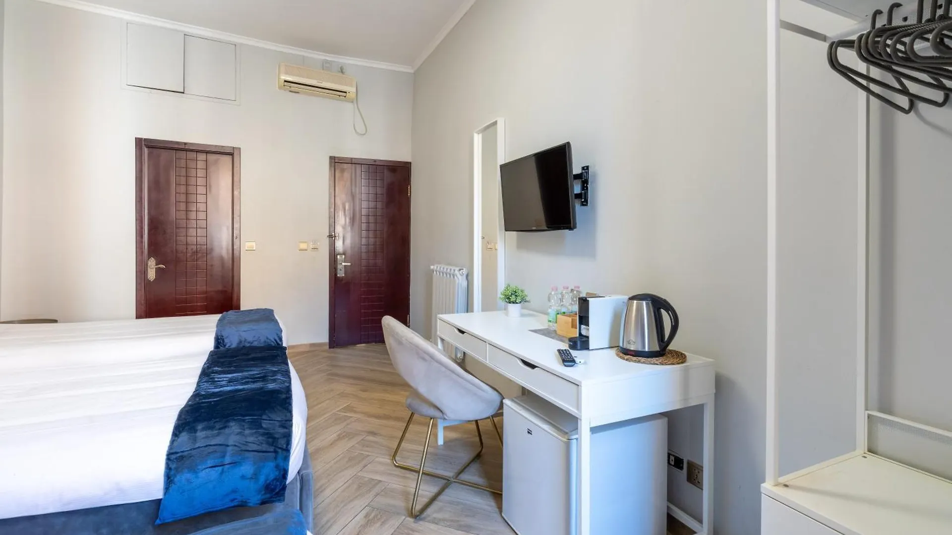 Portafortuna Guesthouse - Close To Colosseum Rom Gasthof